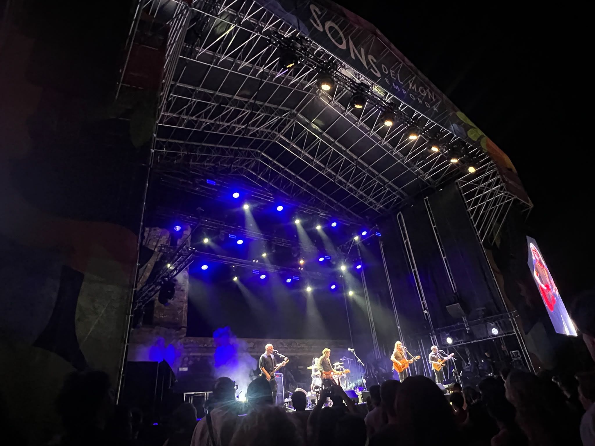 Lax'n Busto i Gossos