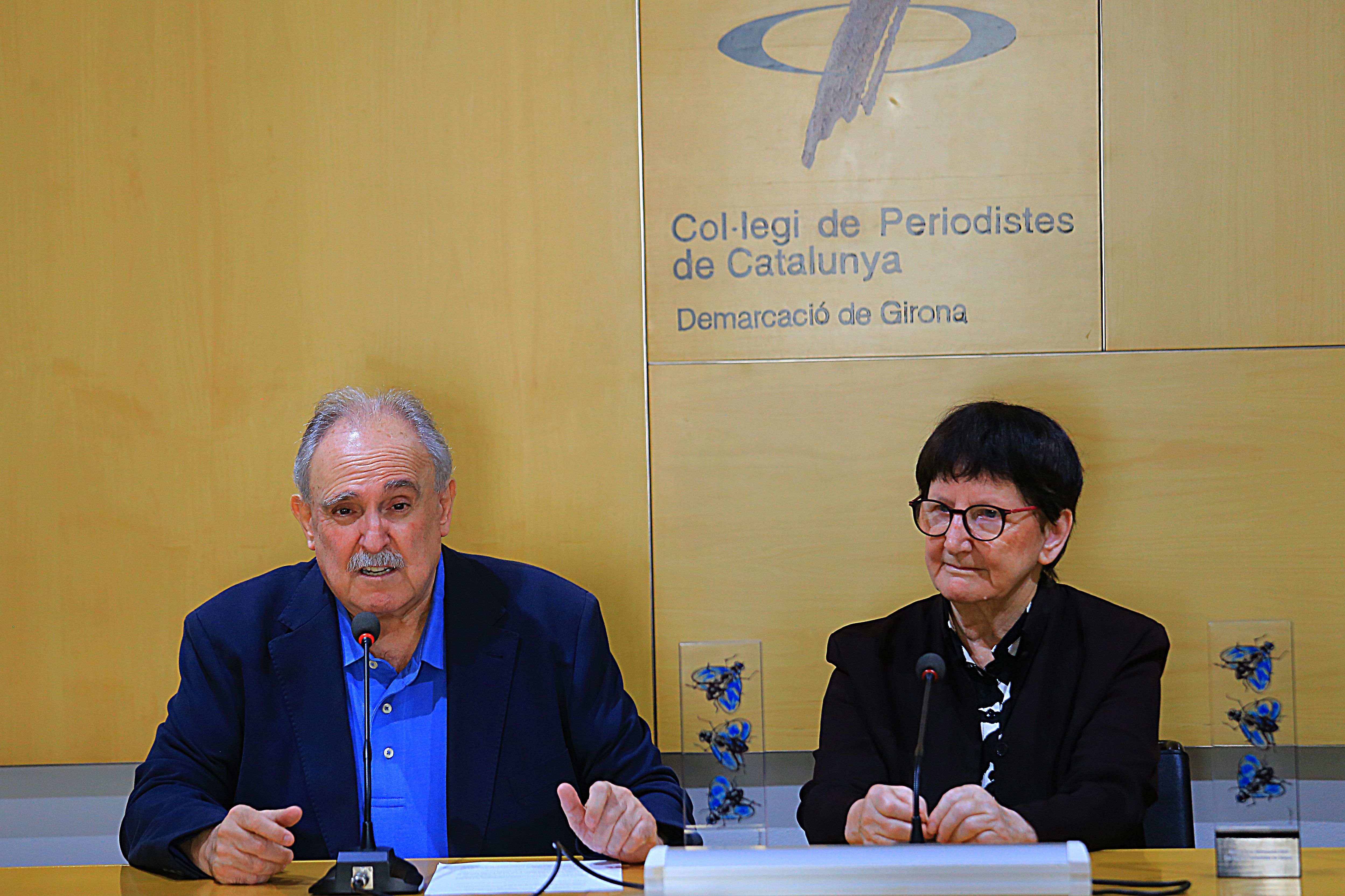 Roda de Premsa de les Mosques de la informació 