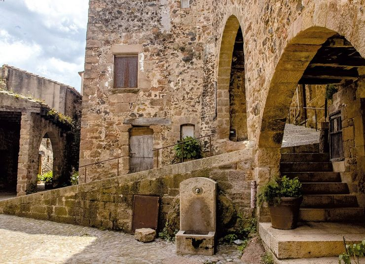 Santa Pau Santa Pau