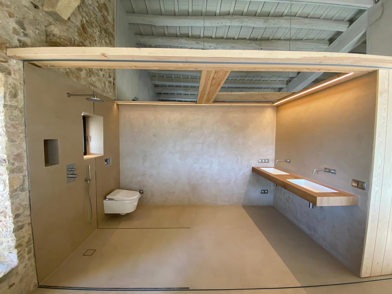 07.  HABITATGE (Girona)