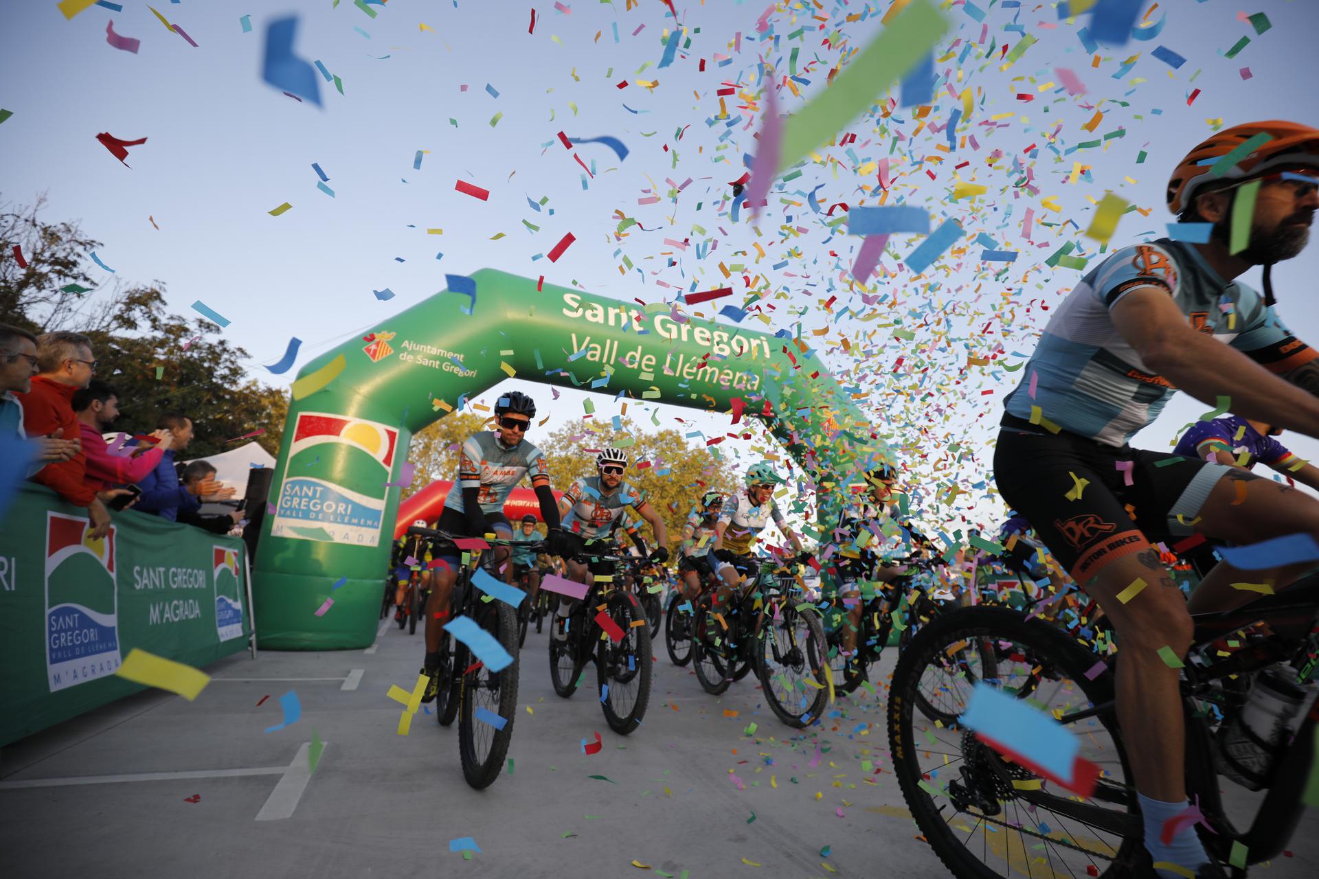 Sortida oncobike 2022 que organitza Oncolliga foto David Fajula