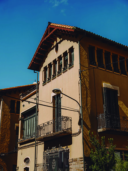 Habitatge a la Fabrica Can Descals vertical