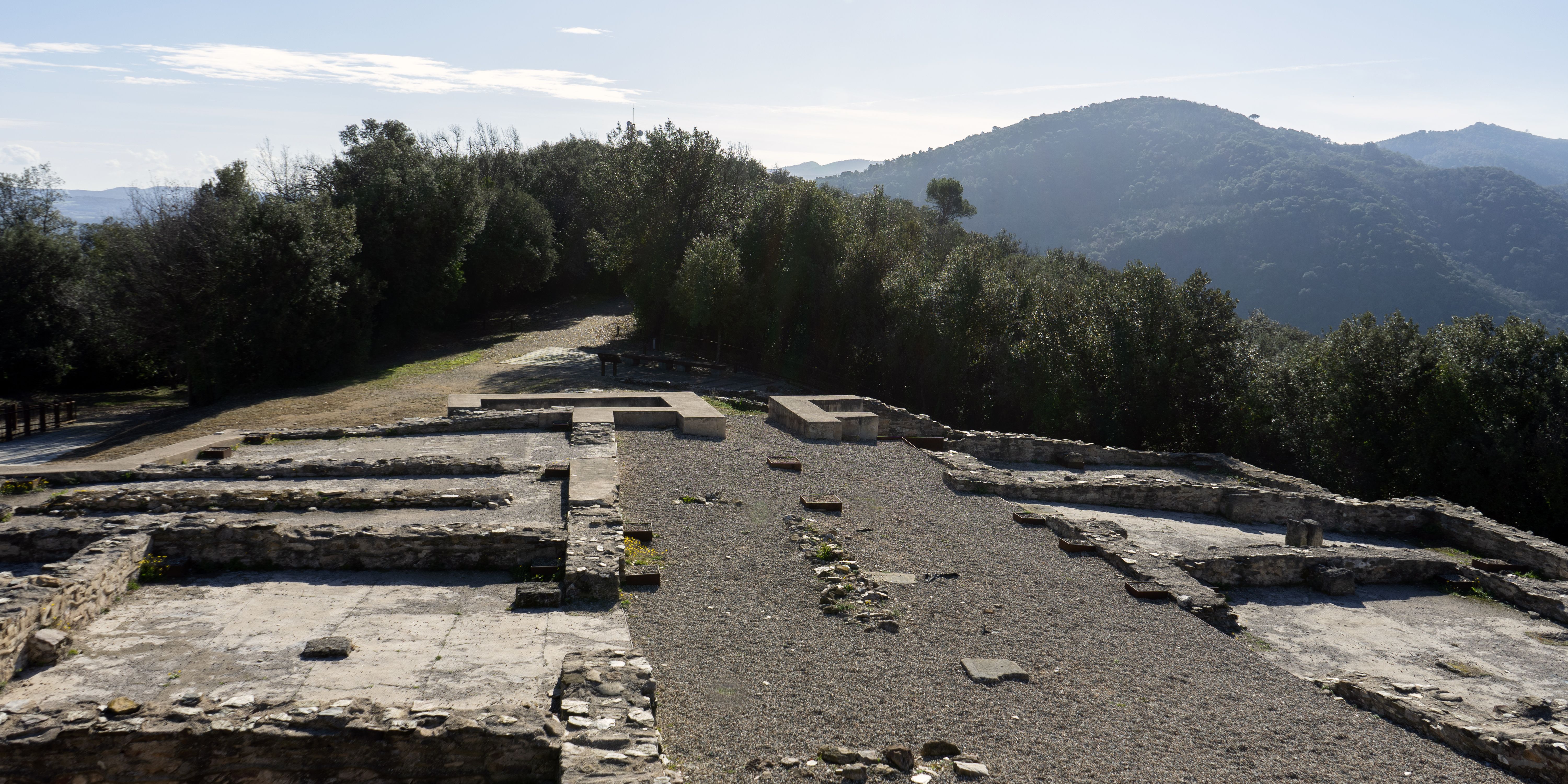 Les runes del Castellum Fractum, bastit sobre el poblat ibèric de Kerunta