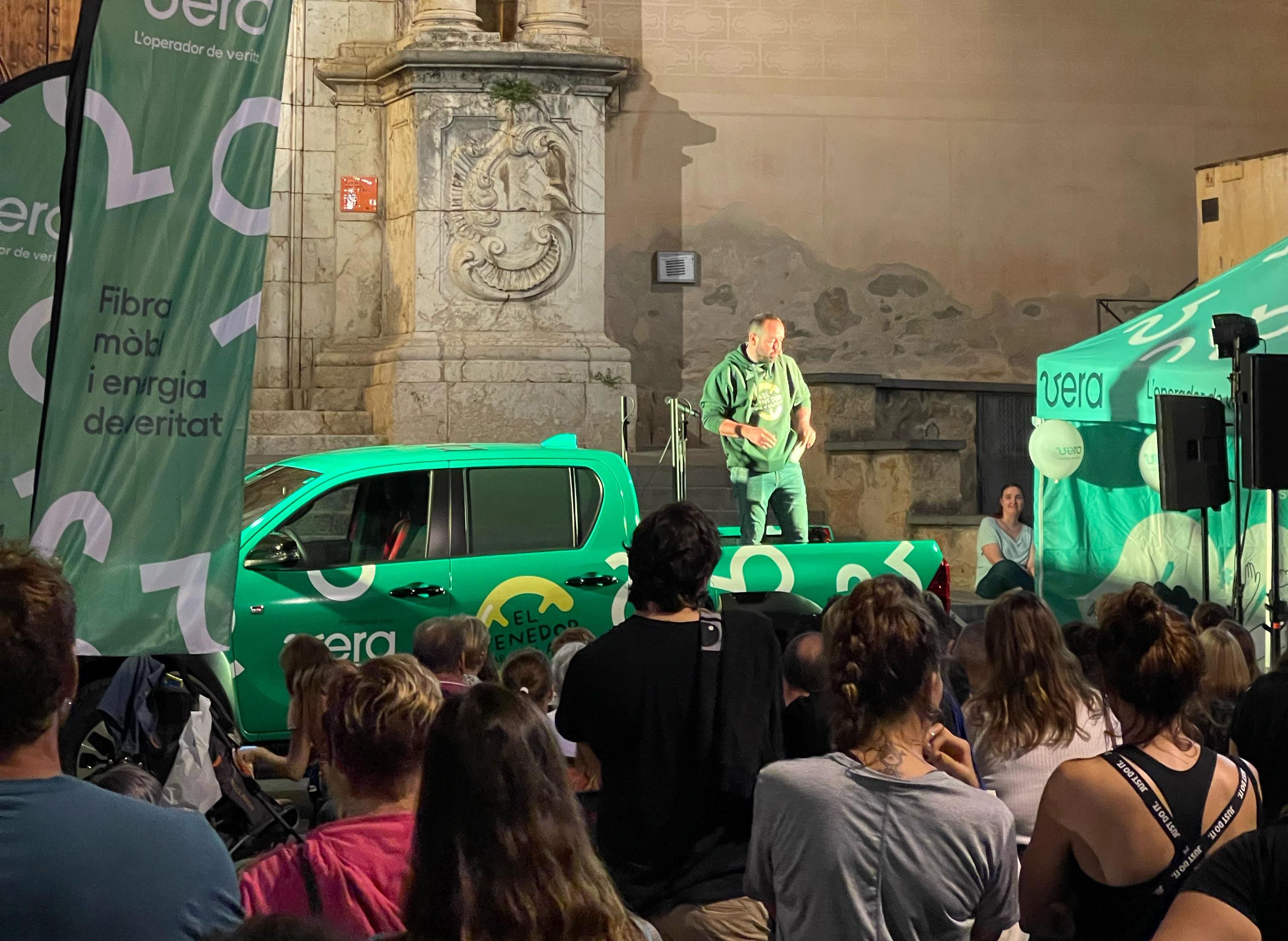 El venedor amb volant La bisbal d'Empordà ok)