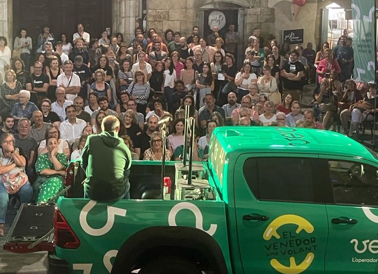 El venedor amb volant La bisbal d'Empordà (1)