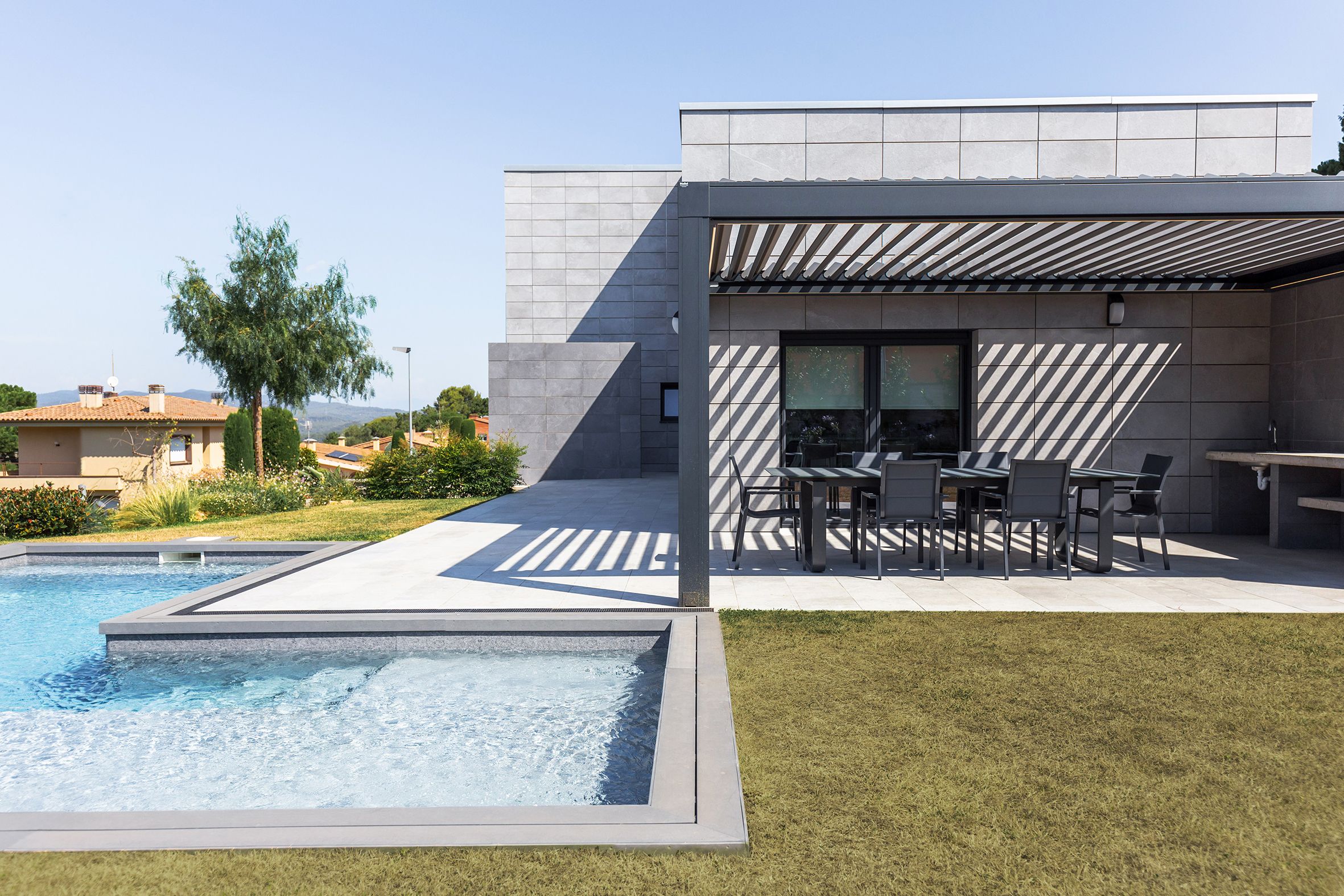 Mallol   pergola bioclimatica Girona (3)