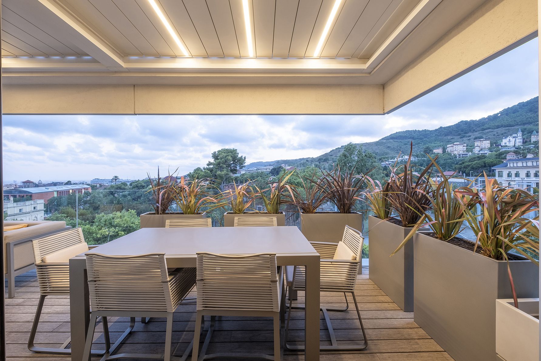 Mallol   pergola bioclimatica Girona (12)