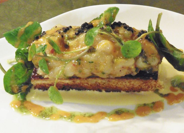 Broix Tartar de llagostí i salsa rovell d'ouPocavergonya Bistró Broix Tartar de llagostí i salsa rovell d'ouPocavergonya Bistró