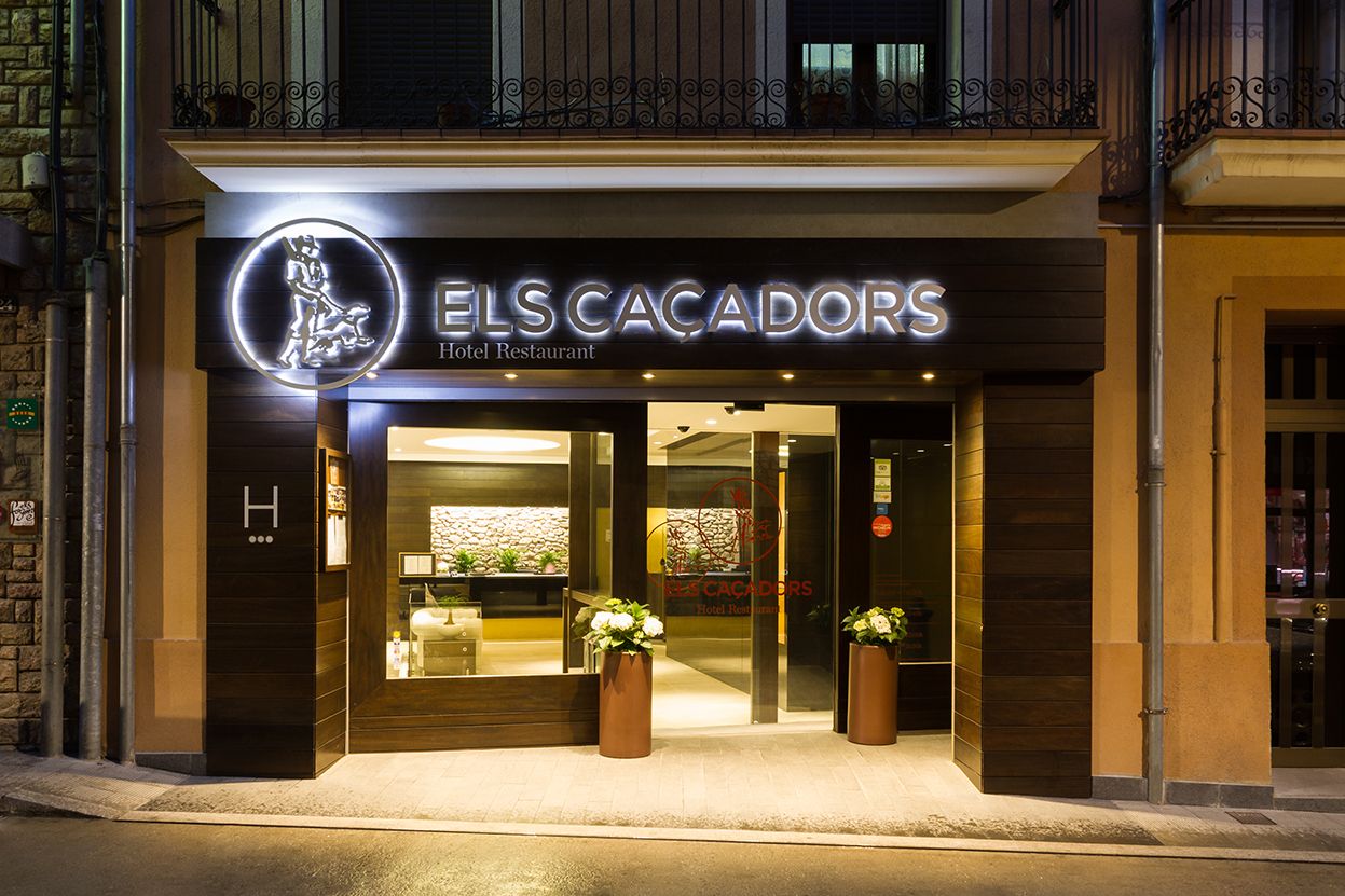 Els Caçadors de Ribes  façana