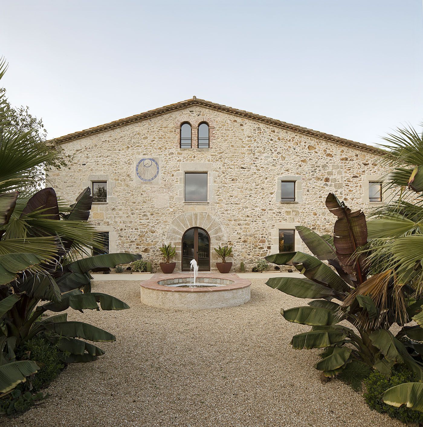 La Cura Retreats. La façana principal