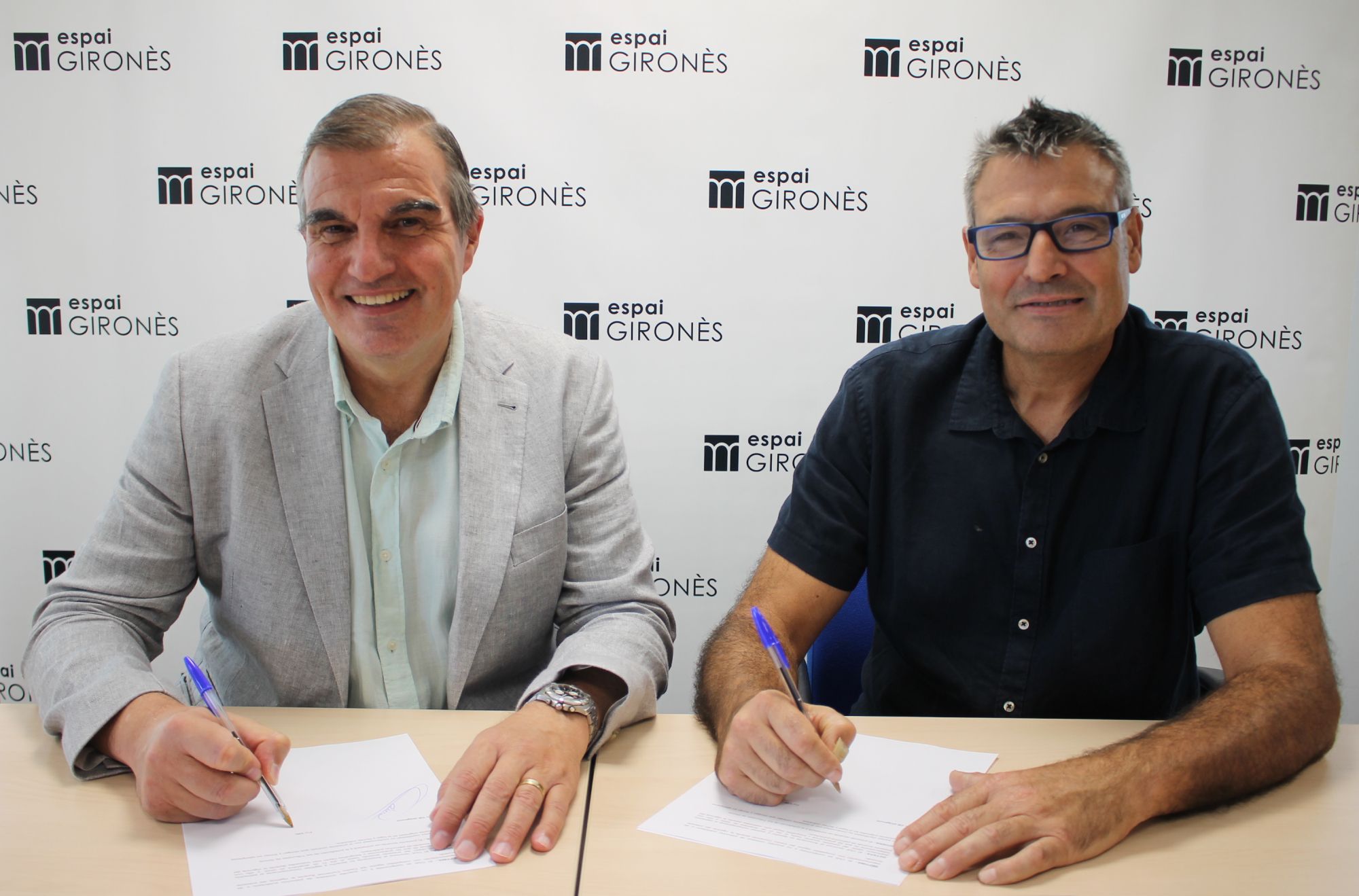 SignaturaacordEspaiGironèsUniGirona