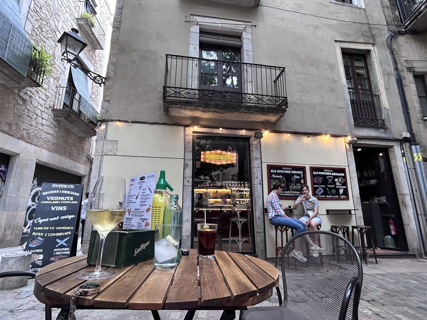 La Lola Vermuteria