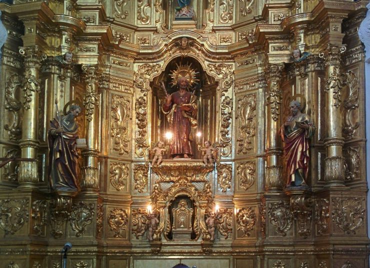 L'altar de l'esglèsia de Sant Andreu de Salou