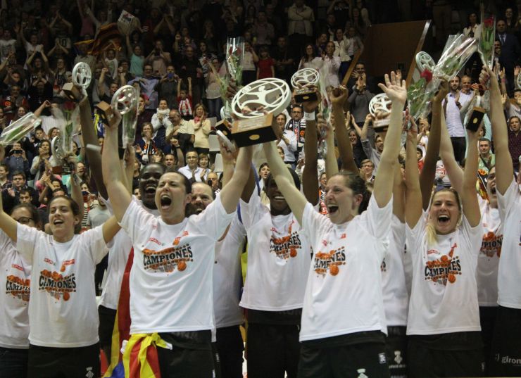 Els vint anys de l'Uni Girona de bàsquet Els vint anys de l'Uni Girona de bàsquet