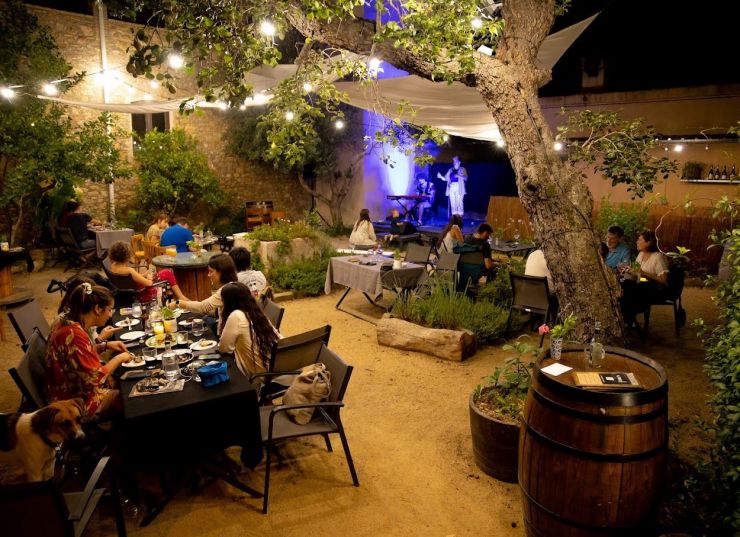 El pati del restaurant El Brot de Vilavenut
