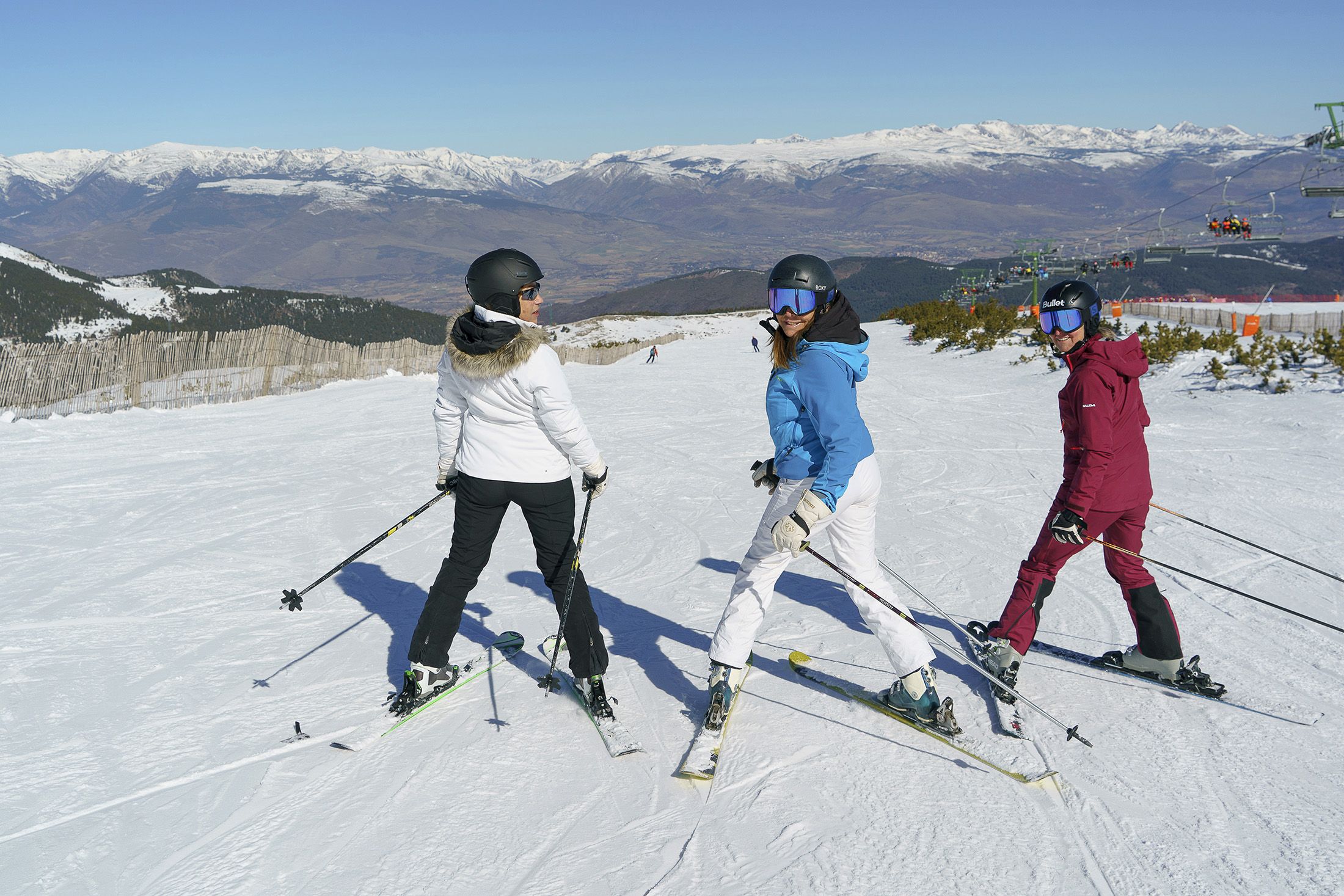 A la Molina es duen a terme programes professionals i escoles d’esquí amb suport expert.