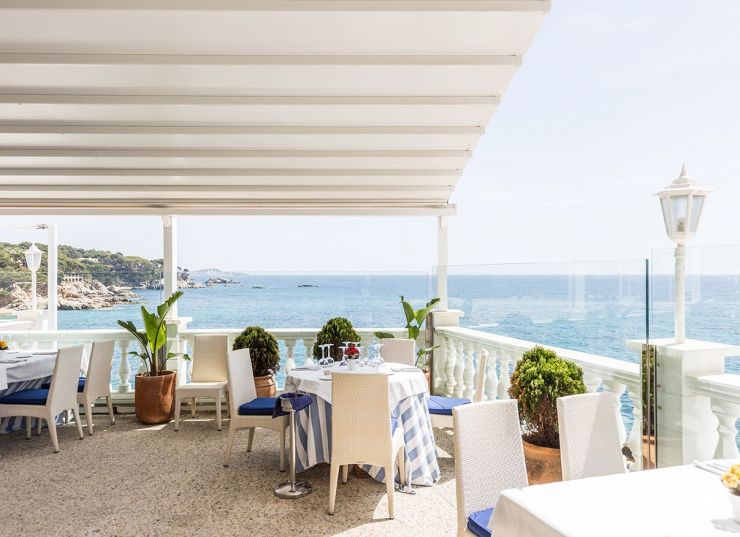 Pèrgola Mallol a l'Hotel Costabrava de Platja d'Aro Pèrgola Mallol a l'Hotel Costabrava de Platja d'Aro